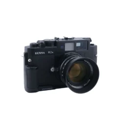 Voigtlander Bessa R2A Rangefinder 35mm Film Camera With Nokton 50mm F/1.5 Lens